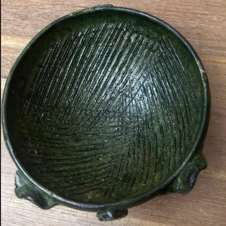 Handcrafted green clay bowl from Oaxaca. 17 cm diameter aprox.